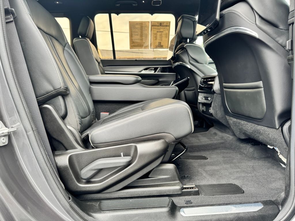 2022 Jeep Grand Wagoneer Series II Obsidian