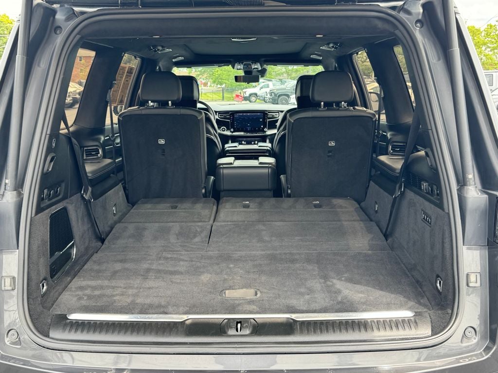 2022 Jeep Grand Wagoneer Series II Obsidian