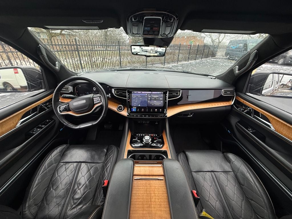 2022 Jeep Grand Wagoneer Series III