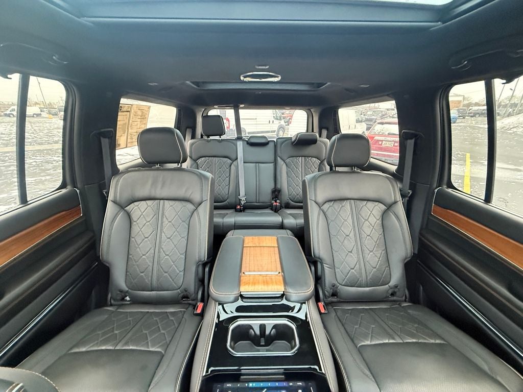 2022 Jeep Grand Wagoneer Series III