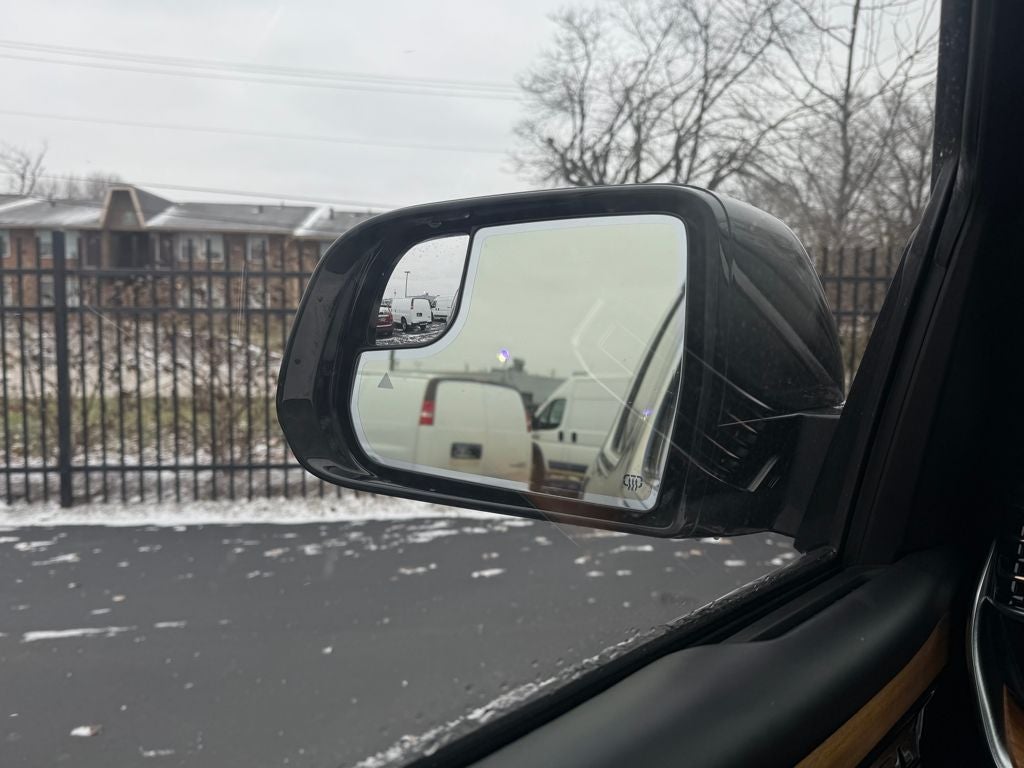 2022 Jeep Grand Wagoneer Series III