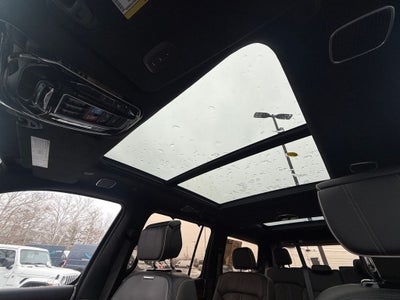 2022 Jeep Grand Wagoneer Series III