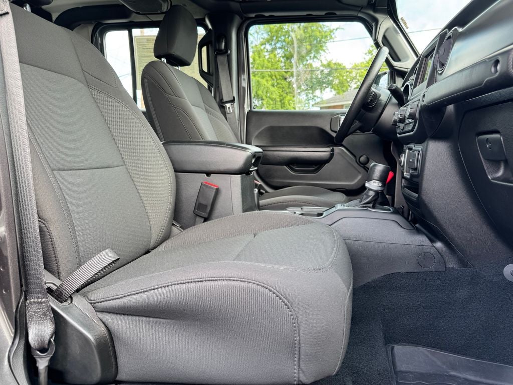 2023 Jeep Gladiator Sport