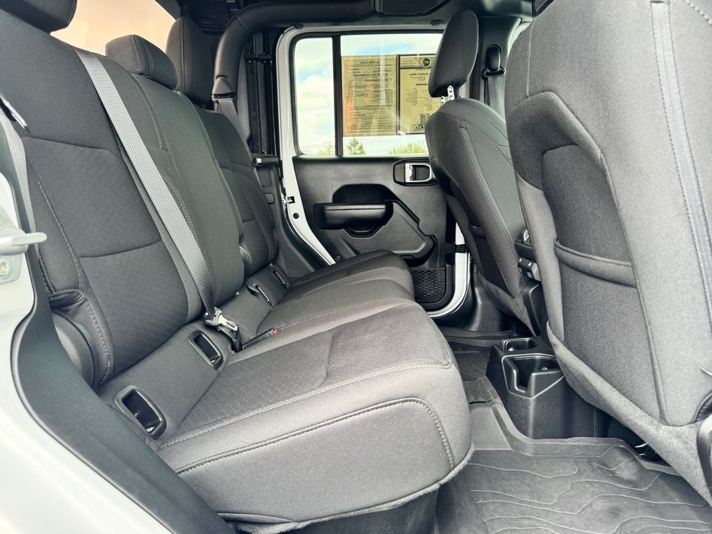 2022 Jeep Gladiator Willys