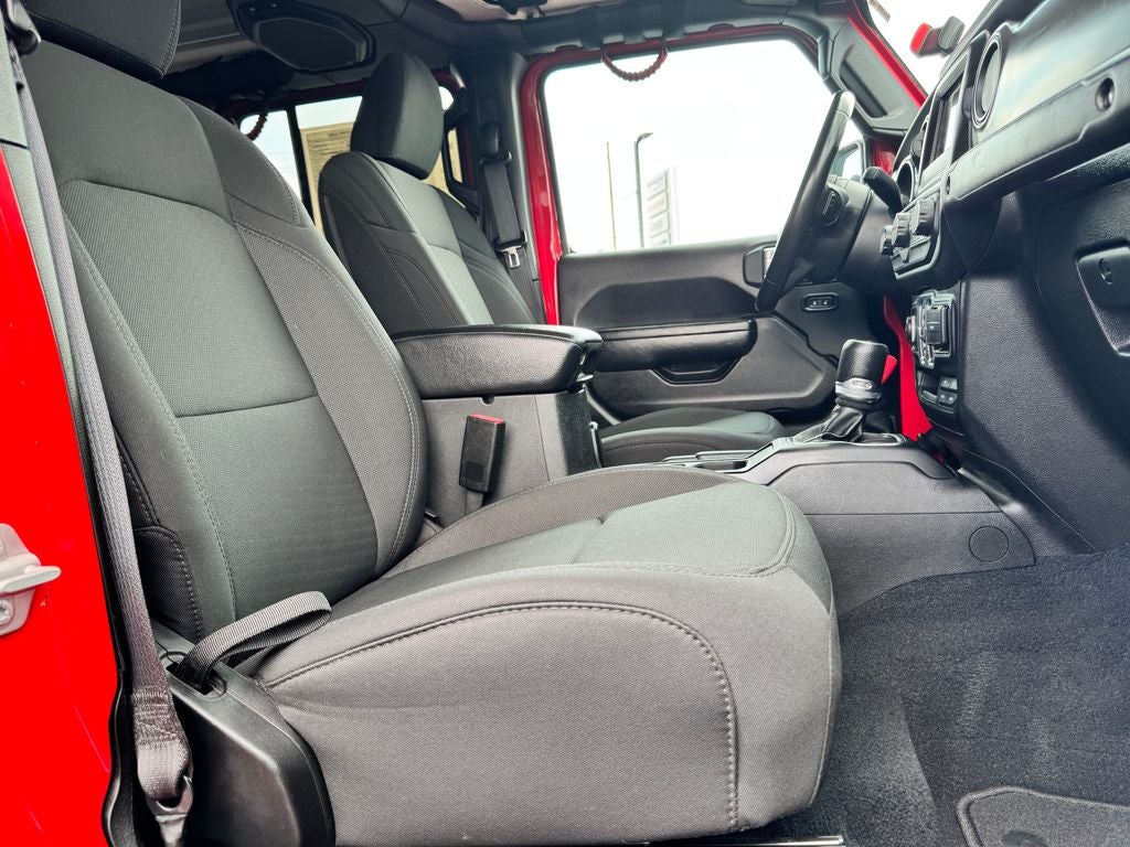 2022 Jeep Gladiator Sport