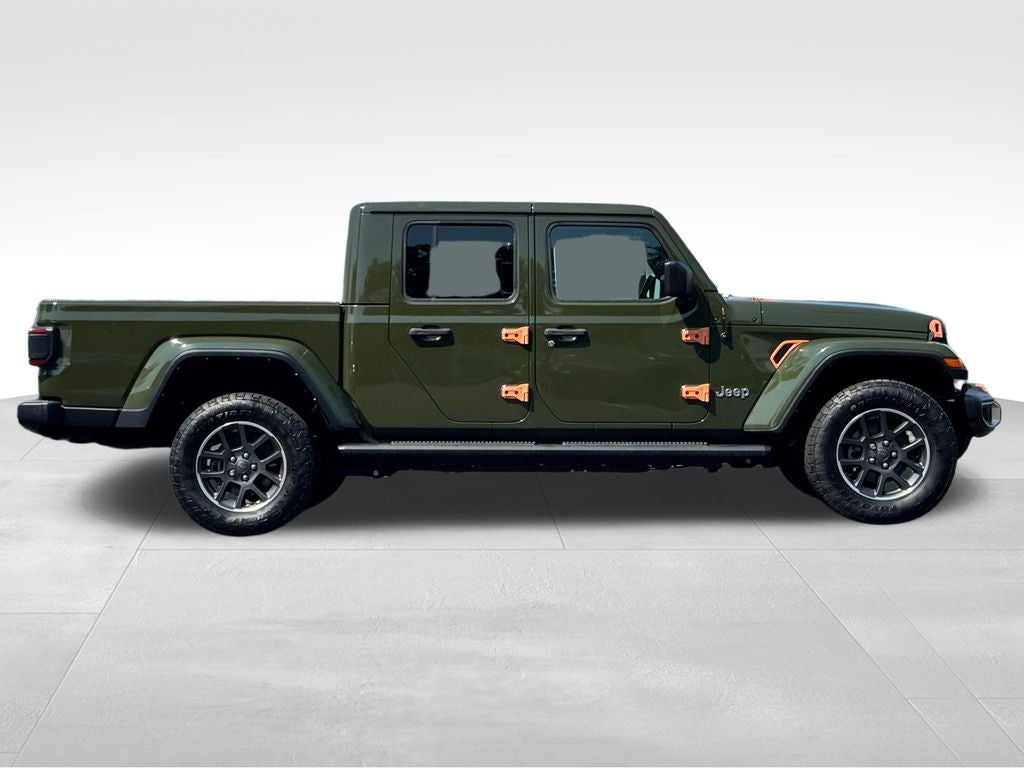 2022 Jeep Gladiator Overland