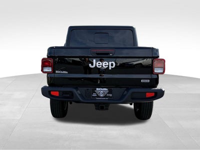 2022 Jeep Gladiator Overland