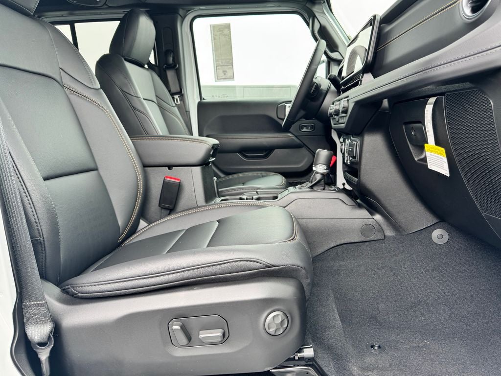 2026 Jeep Gladiator Sahara