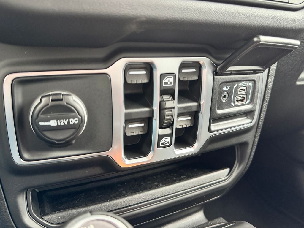 2026 Jeep Gladiator Sahara