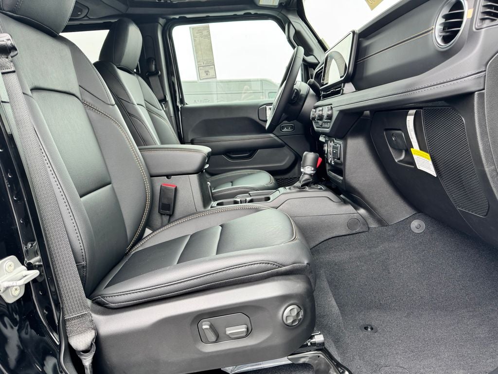 2026 Jeep Gladiator Sahara