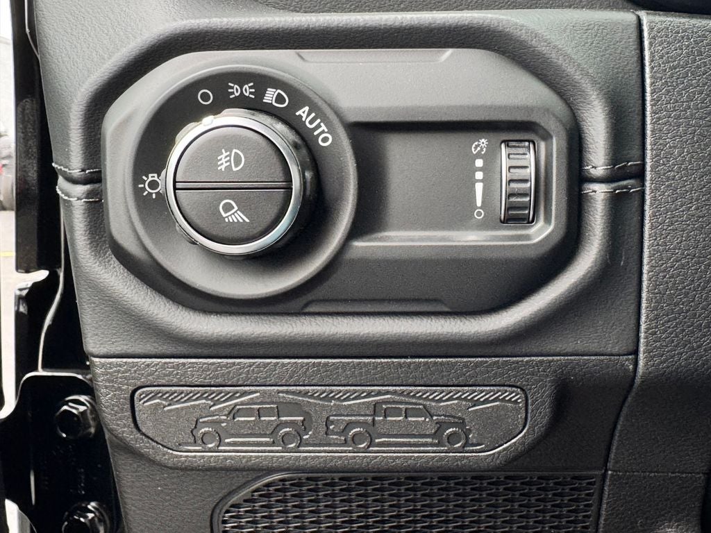 2026 Jeep Gladiator Sahara