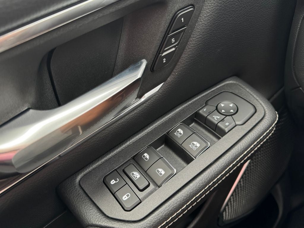 2027 RAM 1500 Laramie