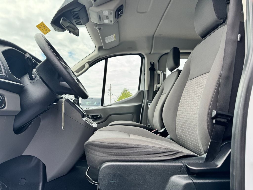 2022 Ford Transit-350 XLT