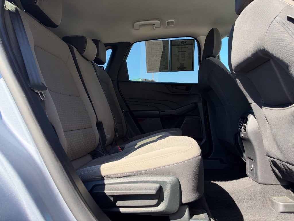 2022 Ford Escape Hybrid SE
