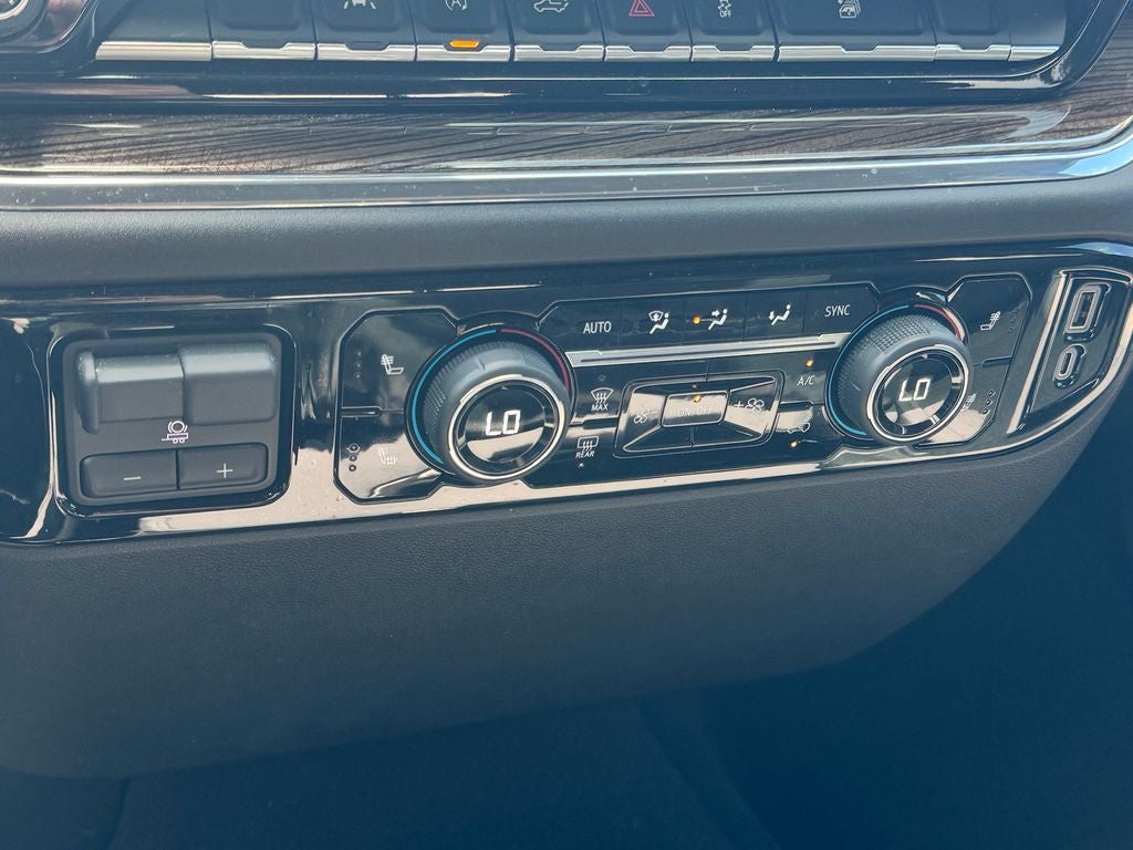 2024 Chevrolet Silverado 1500 LT LT1