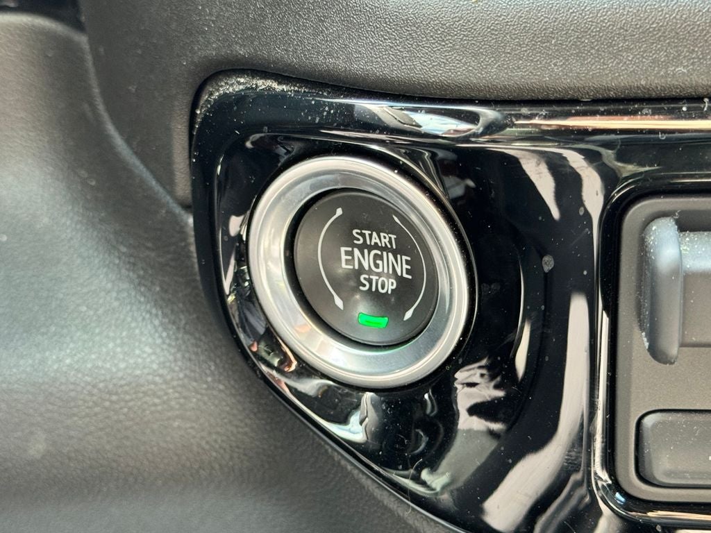 2024 Chevrolet Silverado 1500 LT LT1