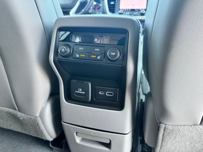 2022 GMC Acadia SLT