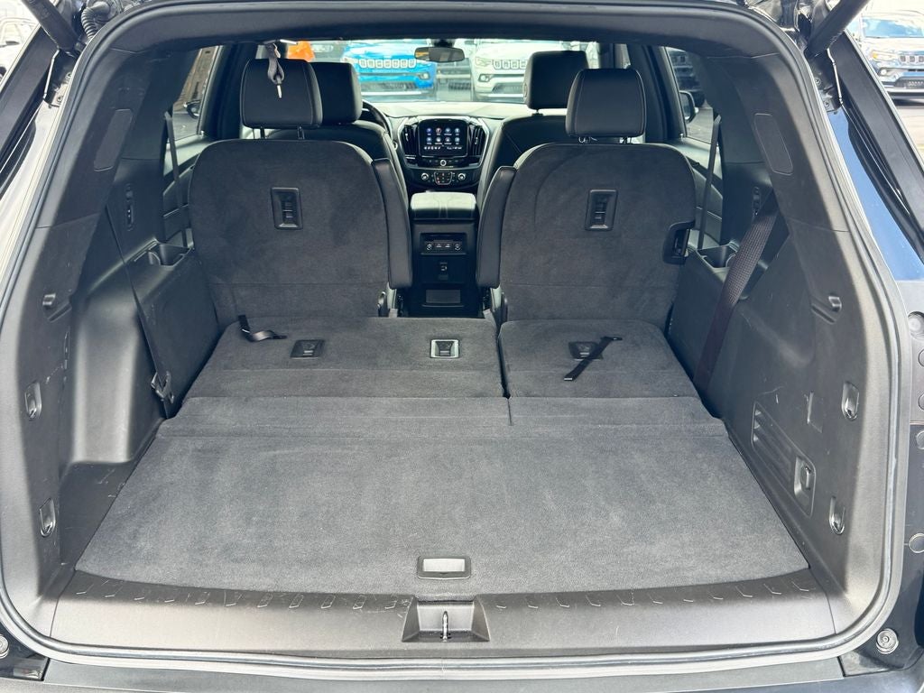 2022 Chevrolet Traverse LT Leather