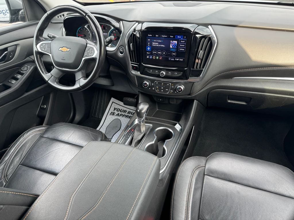 2021 Chevrolet Traverse LT Leather