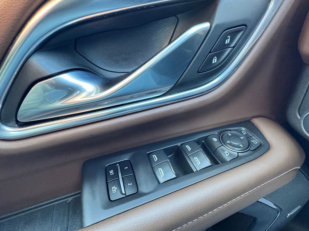 2022 Chevrolet Suburban High Country