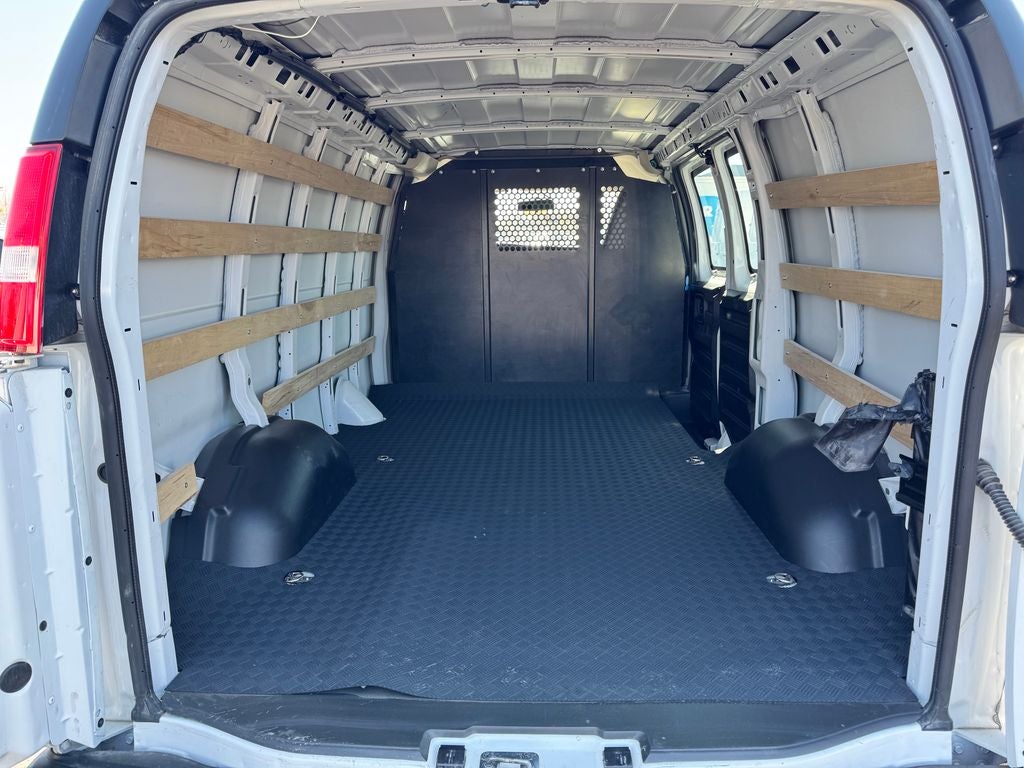 2024 GMC Savana 2500 Work Van
