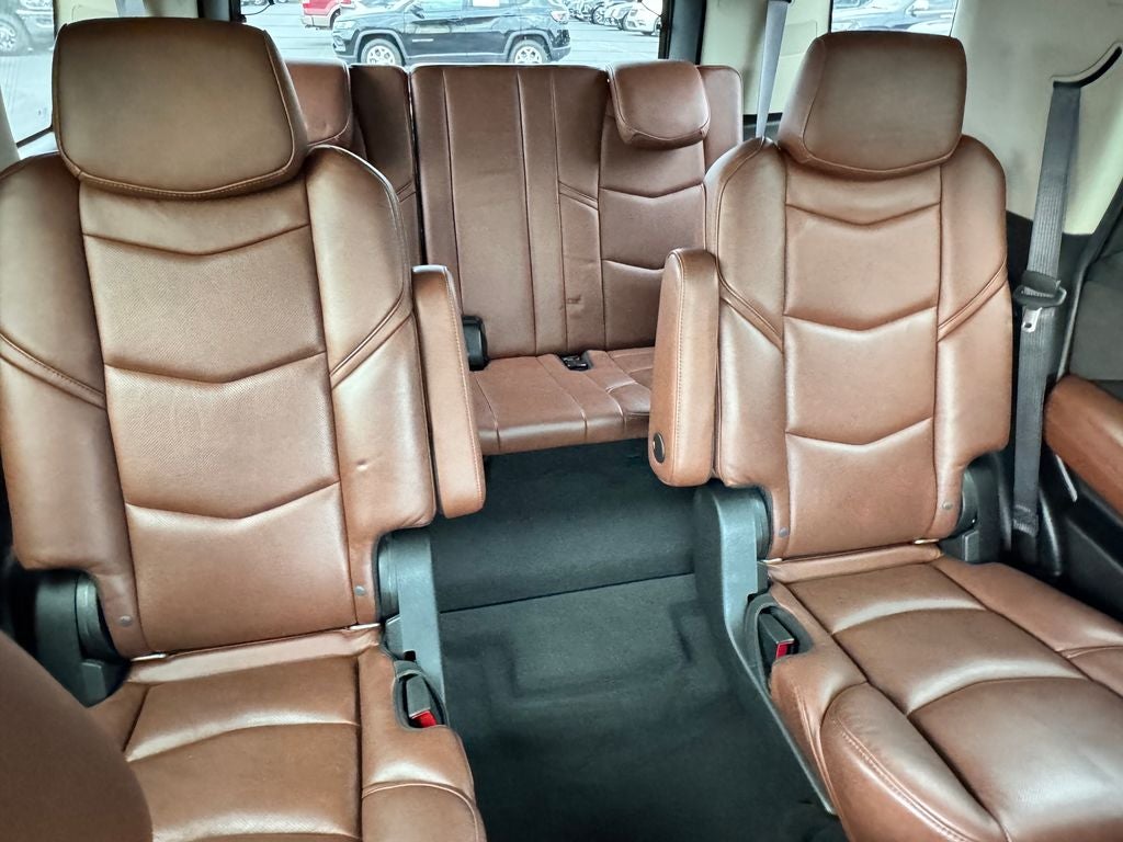 2019 Cadillac Escalade Luxury