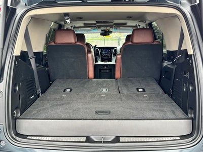 2019 Cadillac Escalade Luxury