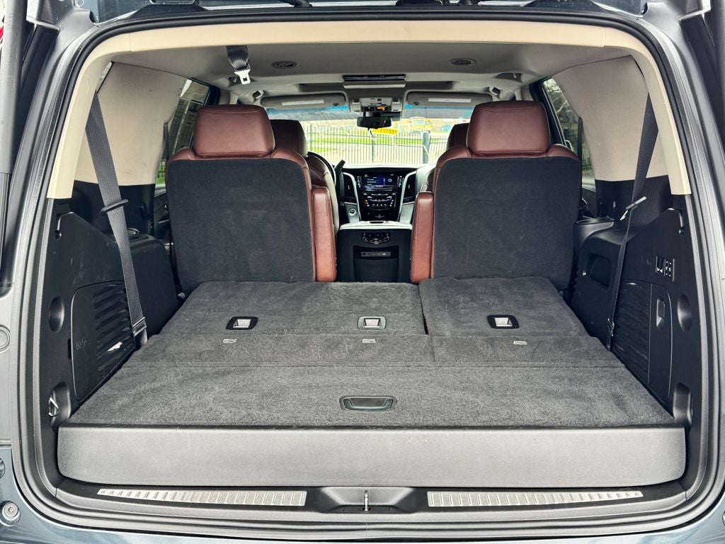 2019 Cadillac Escalade Luxury