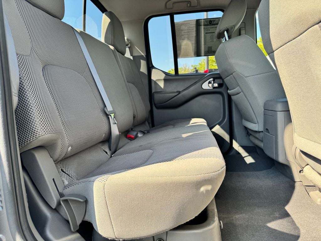 2021 Nissan Frontier SV