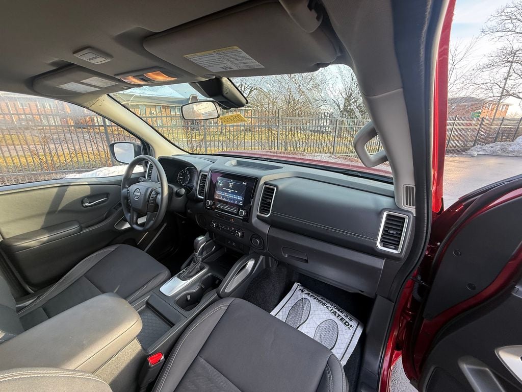 2023 Nissan Frontier SV