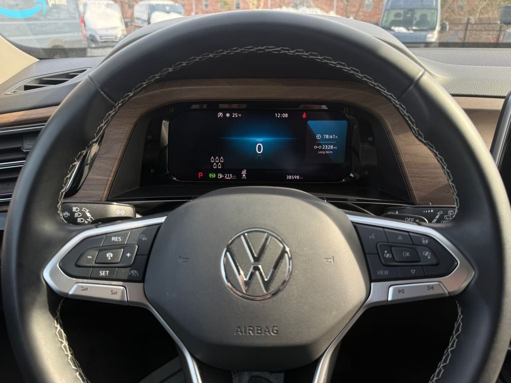 2024 Volkswagen Atlas 2.0T SE w/Technology