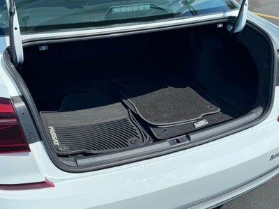 2019 Volkswagen Passat 2.0T Wolfsburg