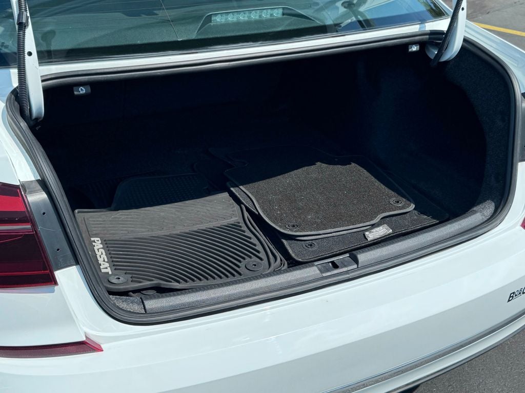 2019 Volkswagen Passat 2.0T Wolfsburg