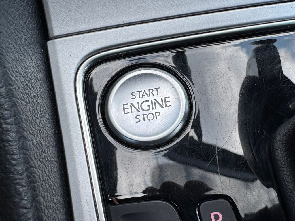 2019 Volkswagen Passat 2.0T Wolfsburg