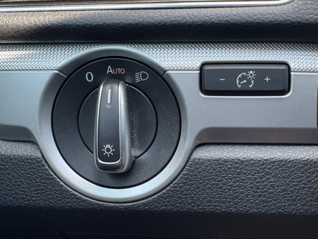 2019 Volkswagen Passat 2.0T Wolfsburg