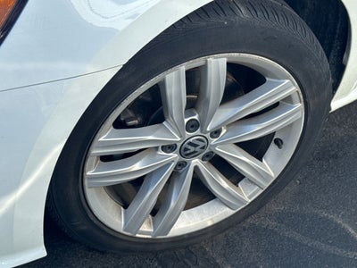 2019 Volkswagen Passat 2.0T Wolfsburg
