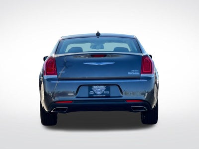 2021 Chrysler 300 Touring