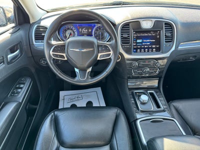 2021 Chrysler 300 Touring