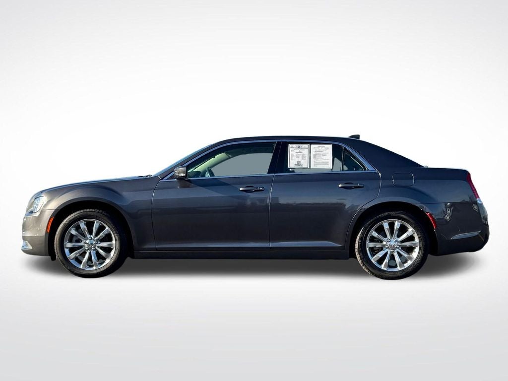 2021 Chrysler 300 Touring