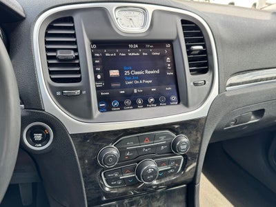 2023 Chrysler 300 Touring