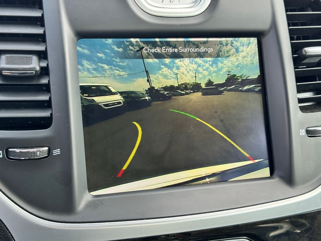 2023 Chrysler 300 Touring