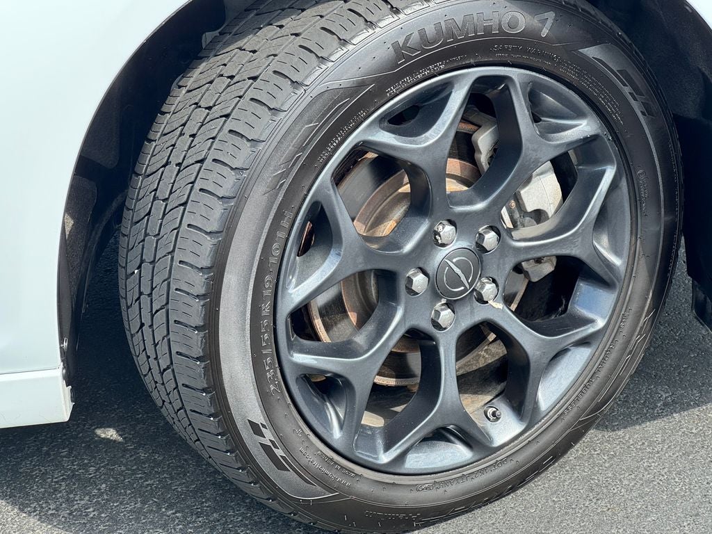 2023 Chrysler 300 Touring