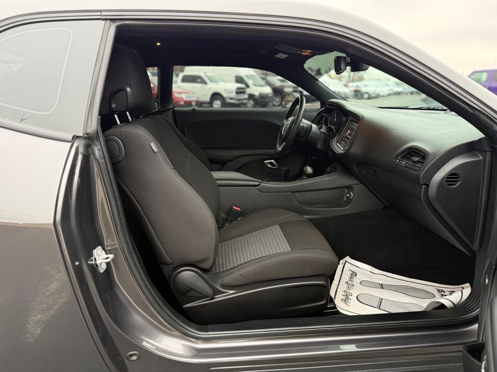 2023 Dodge Challenger SXT