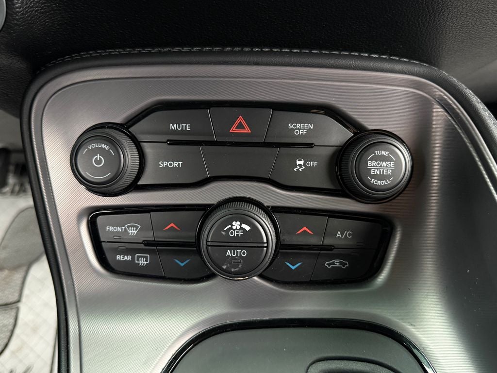 2023 Dodge Challenger SXT