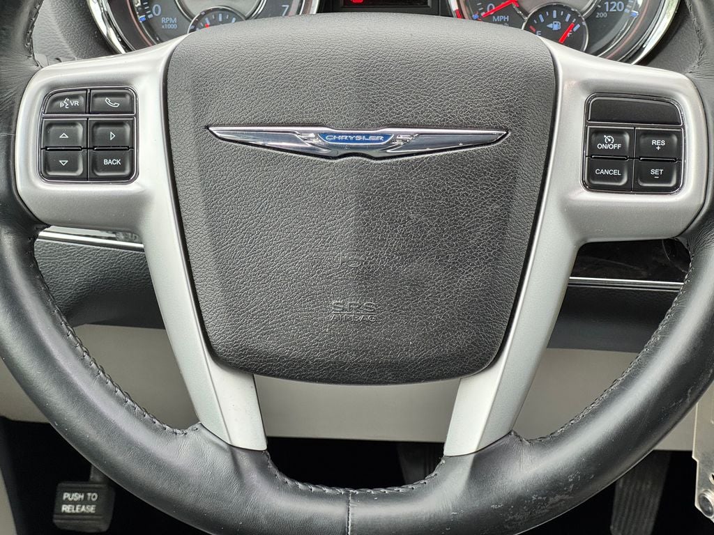 2014 Chrysler Town & Country Touring