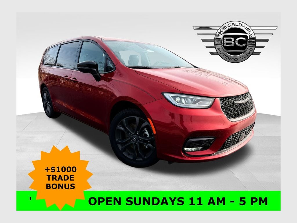 2026 Chrysler Pacifica Select