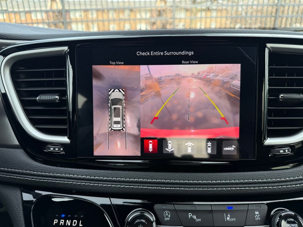 2026 Chrysler Pacifica Select