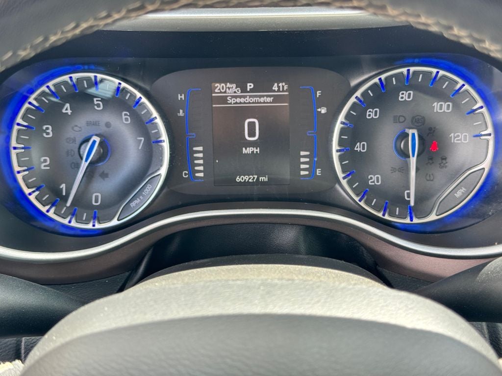 2022 Chrysler Voyager LX