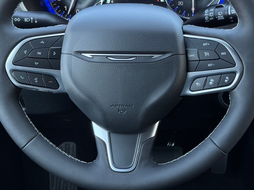 2027 Chrysler Pacifica Limited