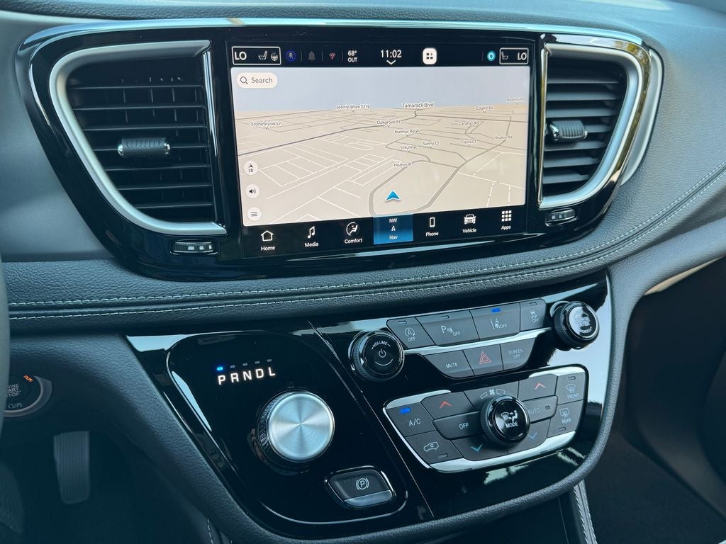 2027 Chrysler Pacifica Limited